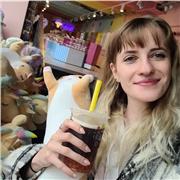 Soy polaca, he estado aprendiendo inglés desde la escuela primaria y no solo, también aprendo en casa.
edad de los estudiantes de 7 a 13 años